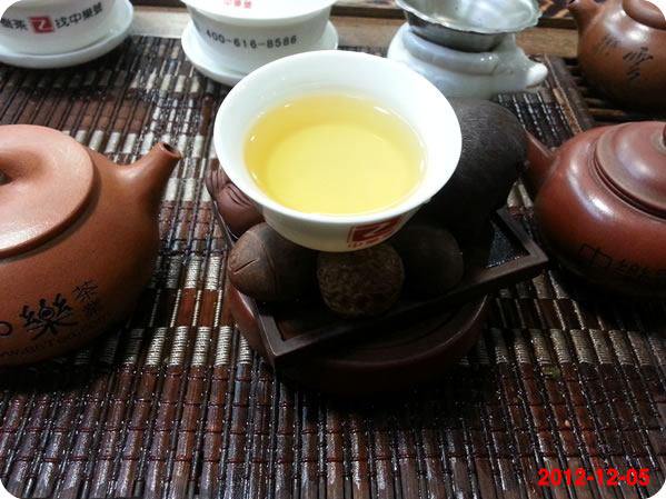 中华茶网成立九周年纪念茶 2012普洱古树茶